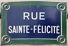 Voir la plaque.