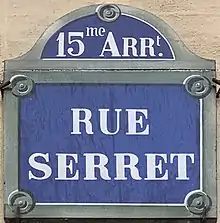 Voir la plaque.