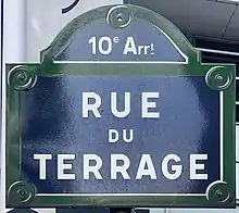 Voir la plaque.