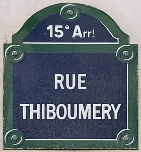 Voir la plaque.