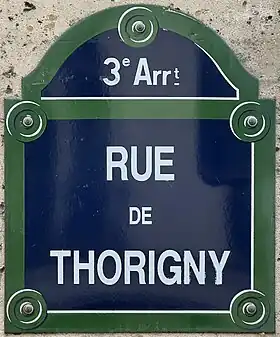 Voir la plaque.