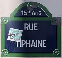 Voir la plaque.