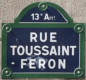 Voir la plaque.