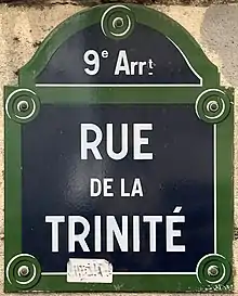 Voir la plaque.