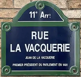 Voir la plaque.