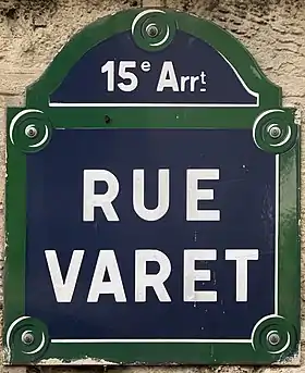 Voir la plaque.