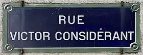 Voir la plaque.