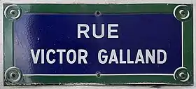 Voir la plaque.