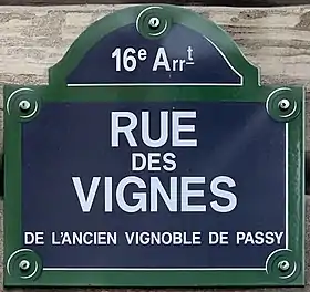 Voir la plaque.