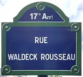 Voir la plaque.