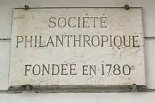 Plaque au no 45.