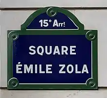 Voir la plaque.