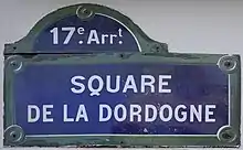 Voir la plaque.