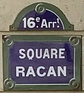 Voir la plaque.