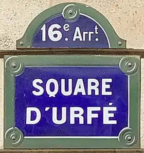 Voir la plaque.