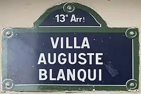 Voir la plaque.