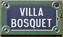 Voir la plaque.