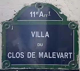 Voir la plaque.