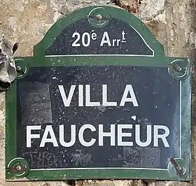 Voir la plaque.