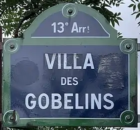 Voir la plaque.