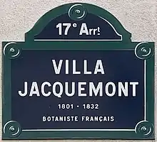 Voir la plaque.