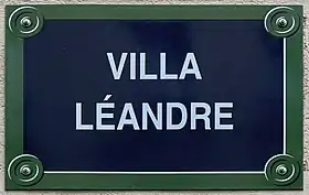 Voir la plaque.