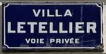 Voir la plaque.