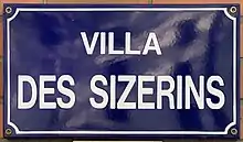 Voir la plaque.