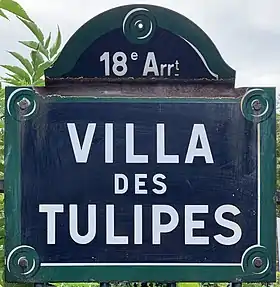 Voir la plaque.