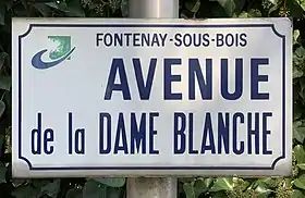 Voir la plaque.