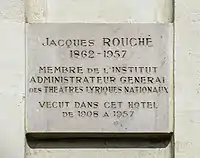 Plaque commémorative de Jacques Rouché au No 30 rue de Prony