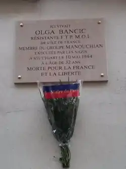 Plaque en mémoire de Olga Bancic, posée au 114 rue du Château à Paris (14e).