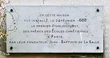 Plaque au no 12.