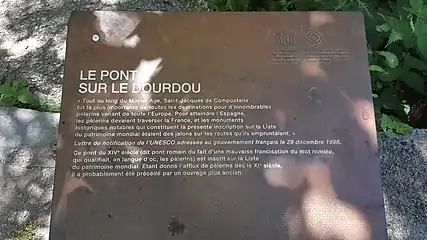 Plaque informative du Patrimoine mondial de l'UNESCO côté ouest du pont