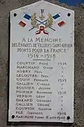 Plaque, détail du Monument aux morts.