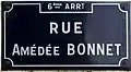 Voir la plaque.