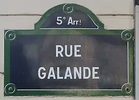 Voir la plaque.