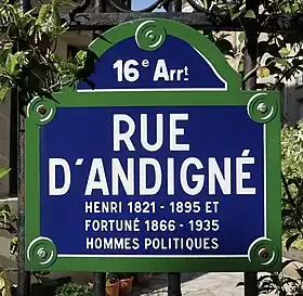 Voir la plaque.