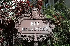 Voir la plaque.