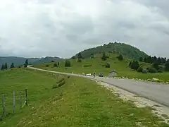 La cabanne de Pierrefite à droite à 4 km de l'arrivée.