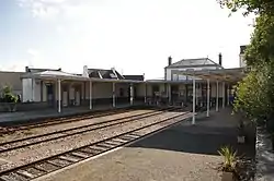 Quais de la gare en 2011.