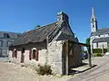 Maison ancienne à toit de chaume servant de lieu d'exposition (située près de la mairie).