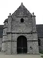 Porche méridional de l'église Saint-Agapit.