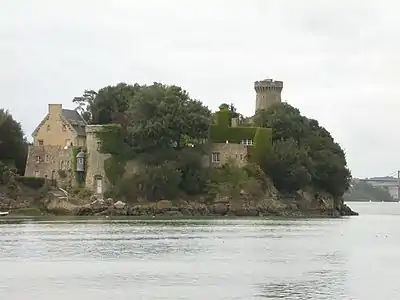 Château médiéval de Péhou