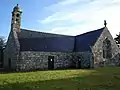 La chapelle Saint-Démet, vue partielle (clocheton et gargouille).