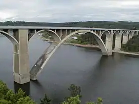 Pont de Podolí en béton