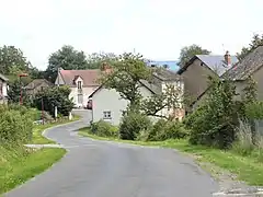 Entrée dans le bourg par le nord via la route de Champrobert.