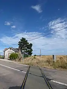 Ancien point d'arrêt Villette-les-Bois-Chêne-Chenu de la ligne de Chartres à Dreux en 2020.