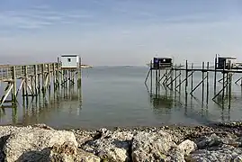 La pointe du Chay, vue sud, les carrelets.