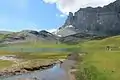 Le lac d’Anterne et en arrière-plan la Pointe d'Anterne (2733 m).